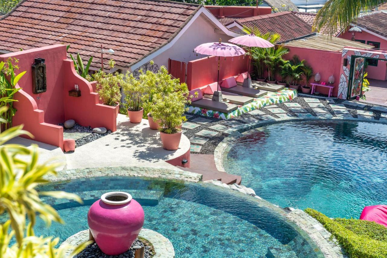 Pinkcoco Uluwatu - Constant Surprises - For Cool Adults Only Hotel Exterior foto